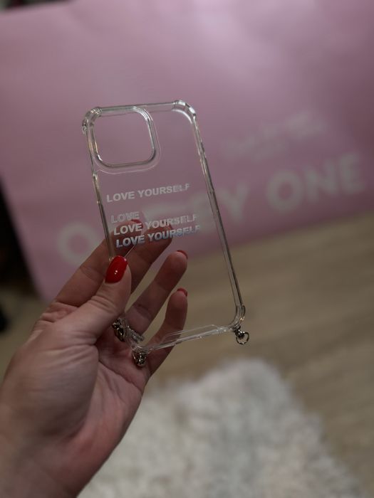 Чохли на 16 про макс