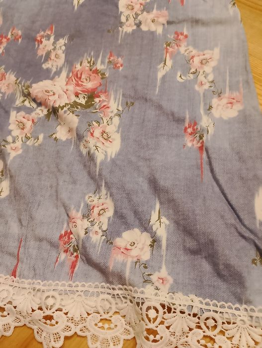 Sukienka damska w kwiaty