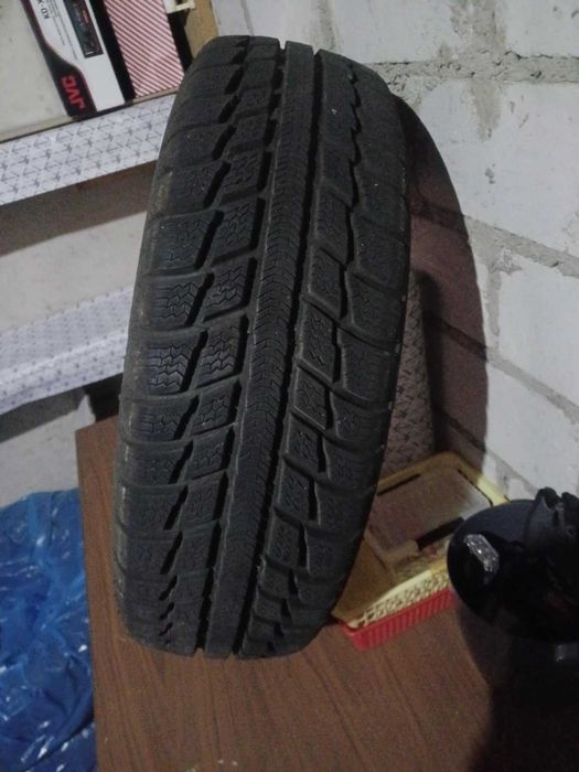 Sprzedam opony zimowe komplet 185/60 R15