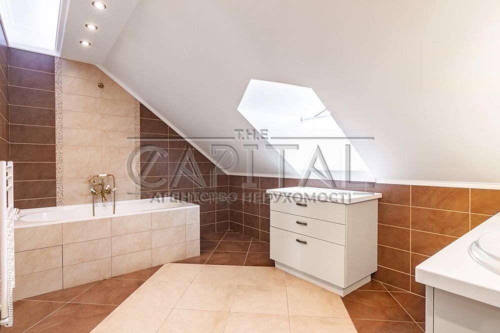 Продаж автономного будинку МАРХАЛІВКА газ гараж басейн