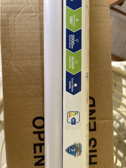 25 unidades de LED Tube T8 22W 150 cm Nano Plastic Non Rotation White