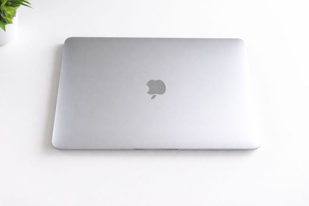 MacBook Air M1- 8GB/256GB