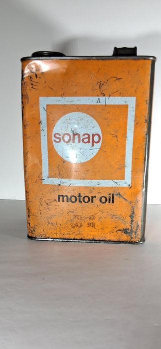 Lata antiga de óleo de motor SONAP