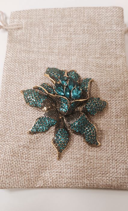 Pregadeira grande nova