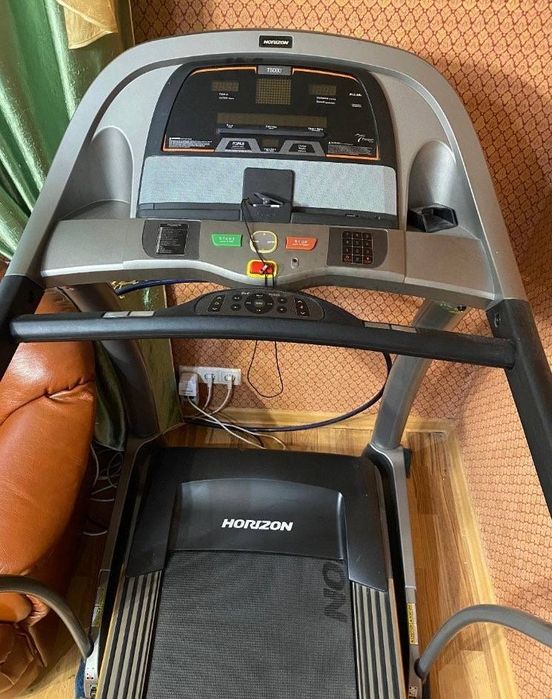Бігова доріжка Horizon Elite T5000 — майже нова, ідеальний стан