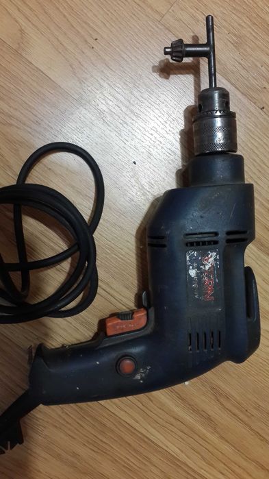 Дрель ручная электрическая STERN