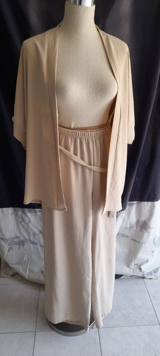 Conjunto 2 peças, cor creme