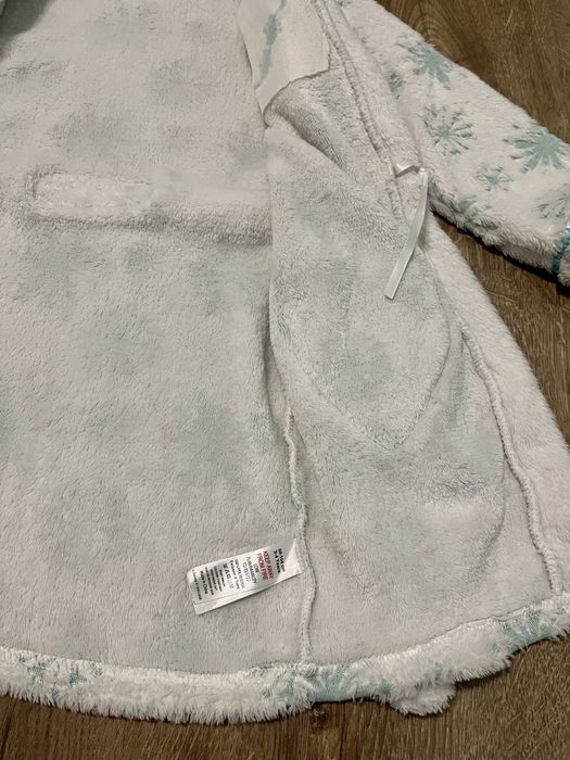 Халатик «Крижане серце» з Ельзою