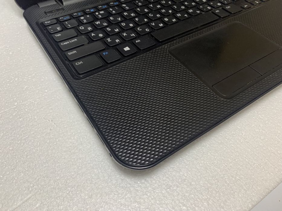 Ноутбук Dell Inspiron 3521