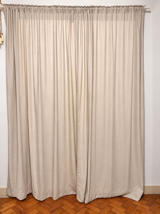 Cortinados Bege – 1 Par