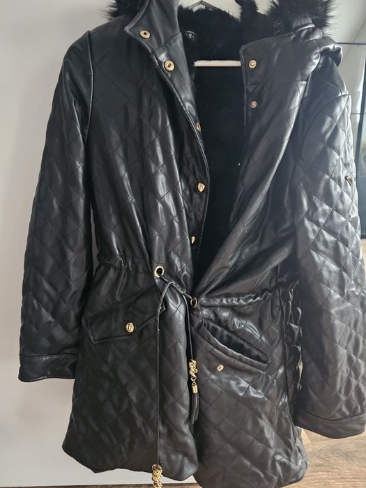 Czarna kurtka guess L/ 40 a'la skóra pikowana