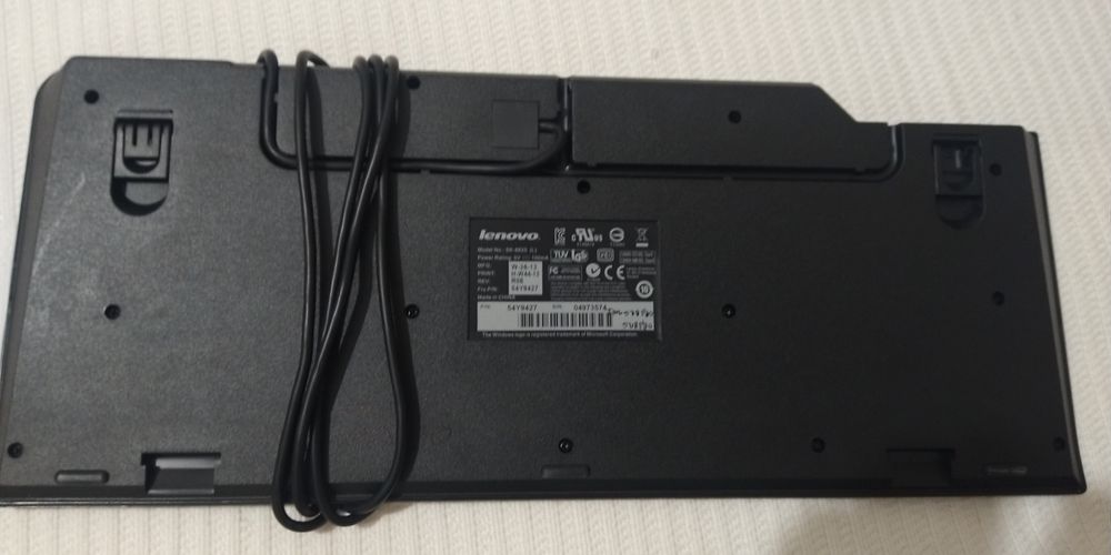 Vendo teclado Lenovo e  Rato Futjsi