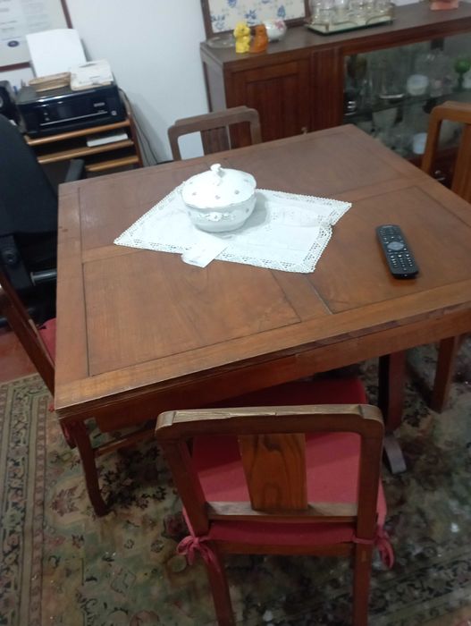 Mobília de sala de jantar