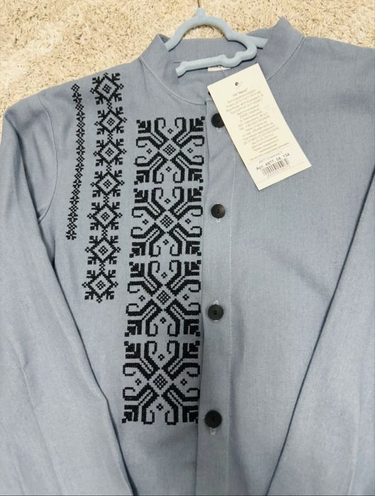 Продам вишиванку на 134 8-9років