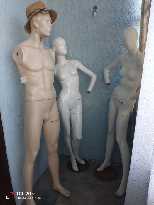 Três Manequins