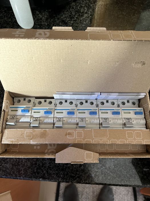 Disjuntor diferenciais hager 25 e 40A novos