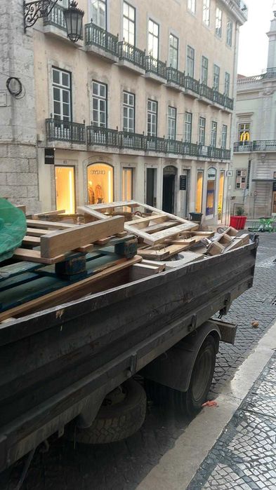 Recolha de Entulho, Demolições, Escavaçoes.