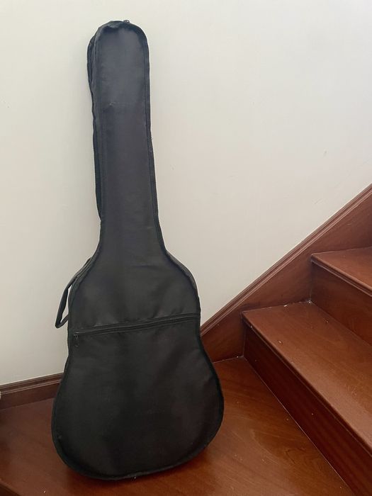 Guitarra clássica nova