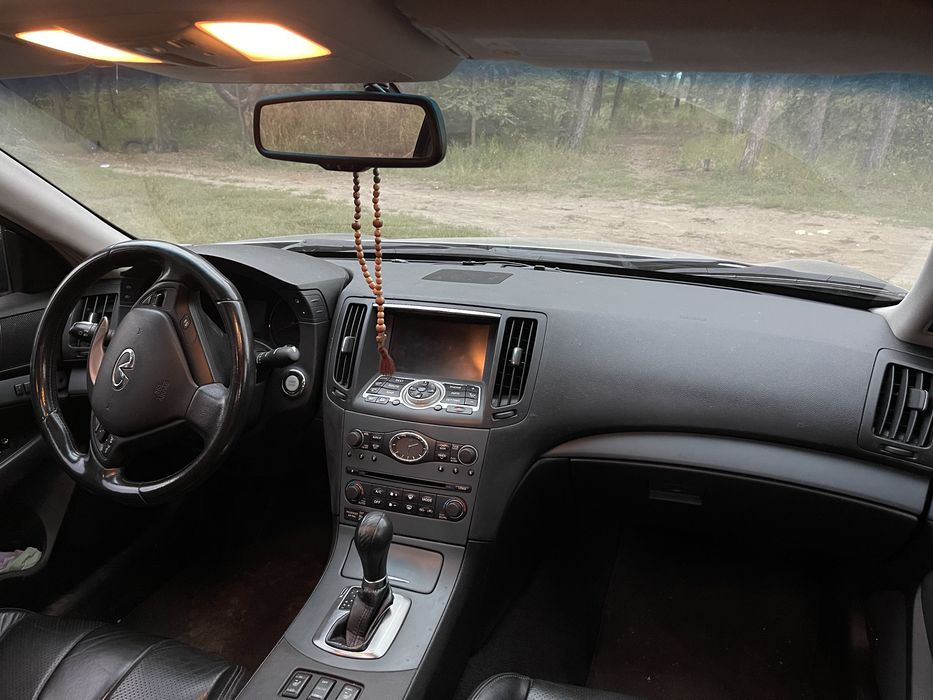 Продам Infiniti G35