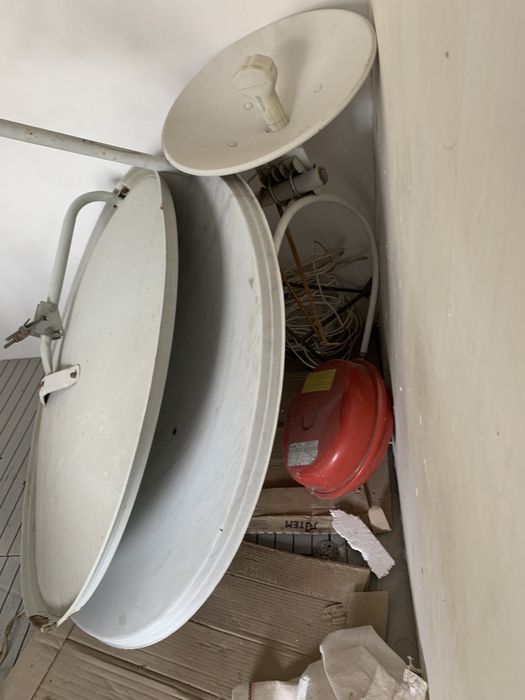 Тарелка спутниковая