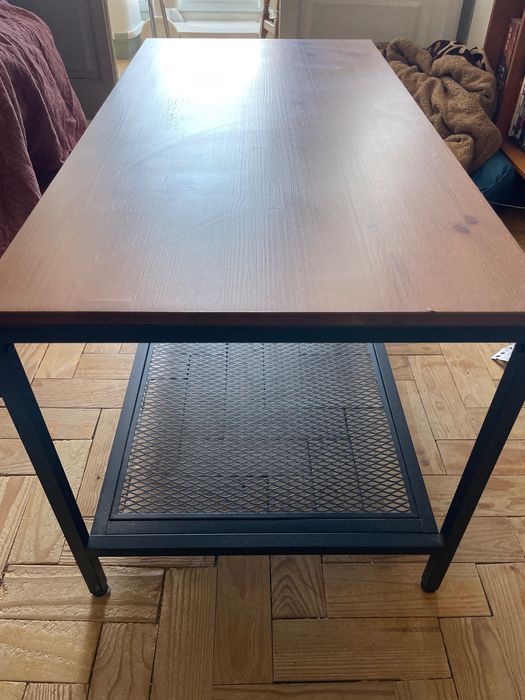Mesa de centro estilo industrial