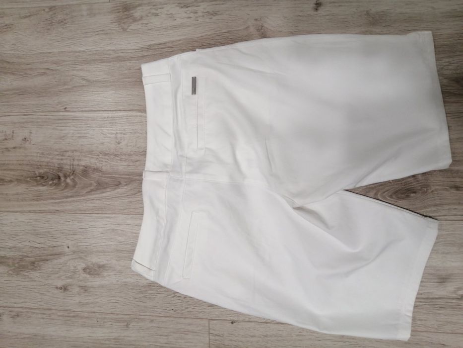 Жіночі шорти Adidas розмір S