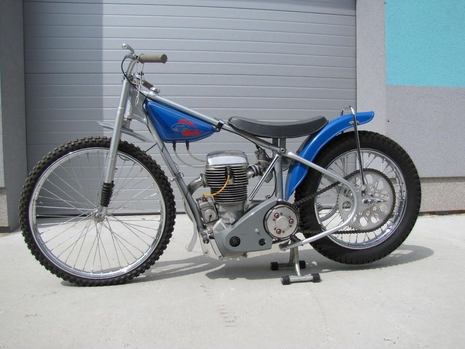 Звезда мотокиклетная на 57 и 58 зубов