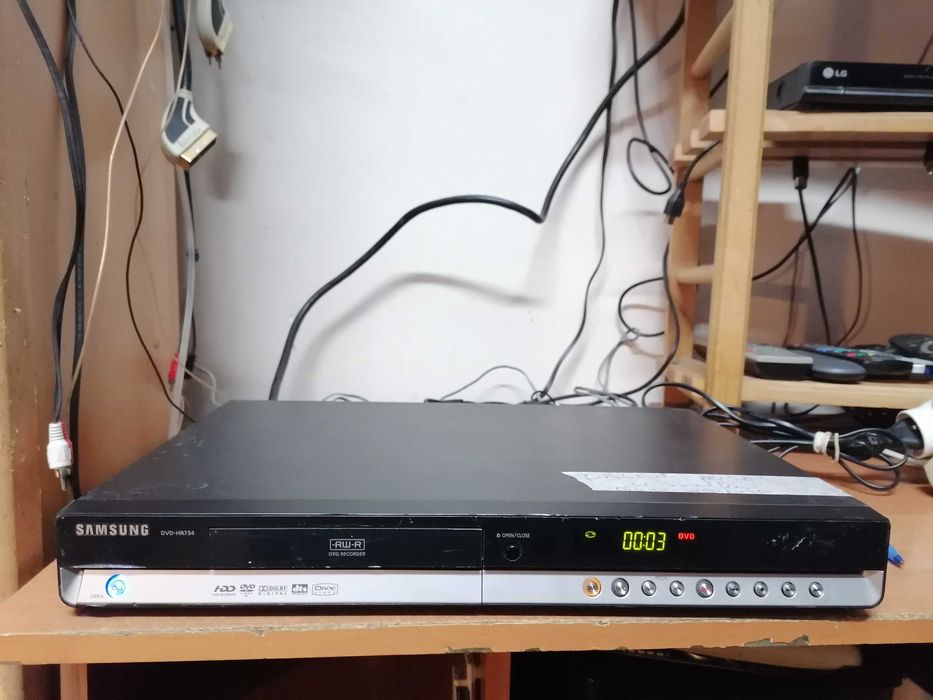 Nagrywarka Samsung DVD-HR734 , dysk 160GB, DivX, MP3, JPG.