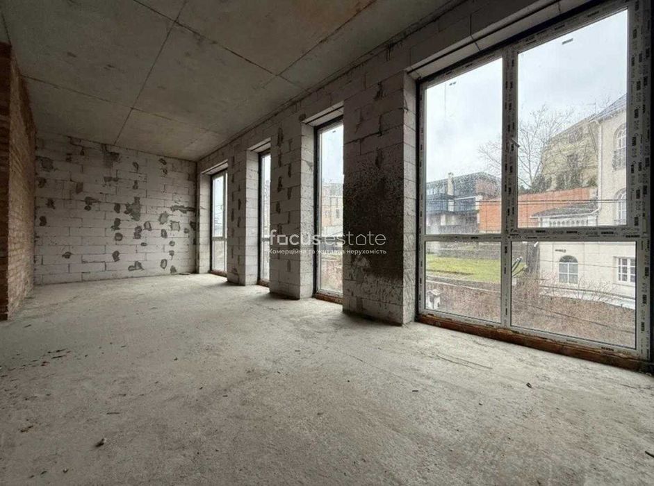 Продаж будівлі на Печерську 543м2
