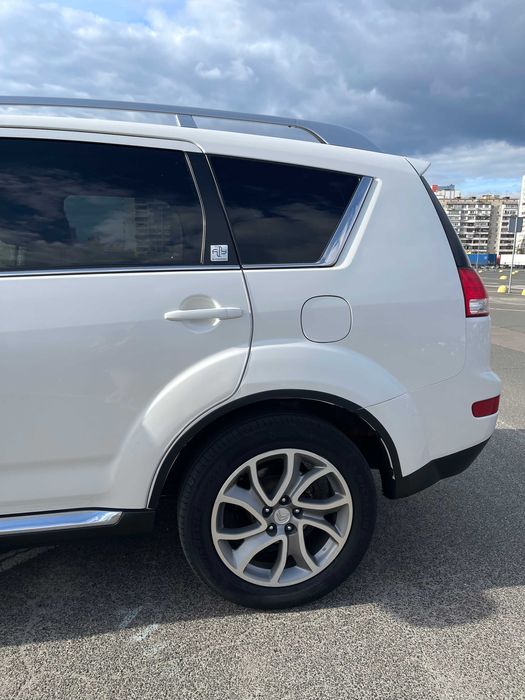 Citroen C-Crosser