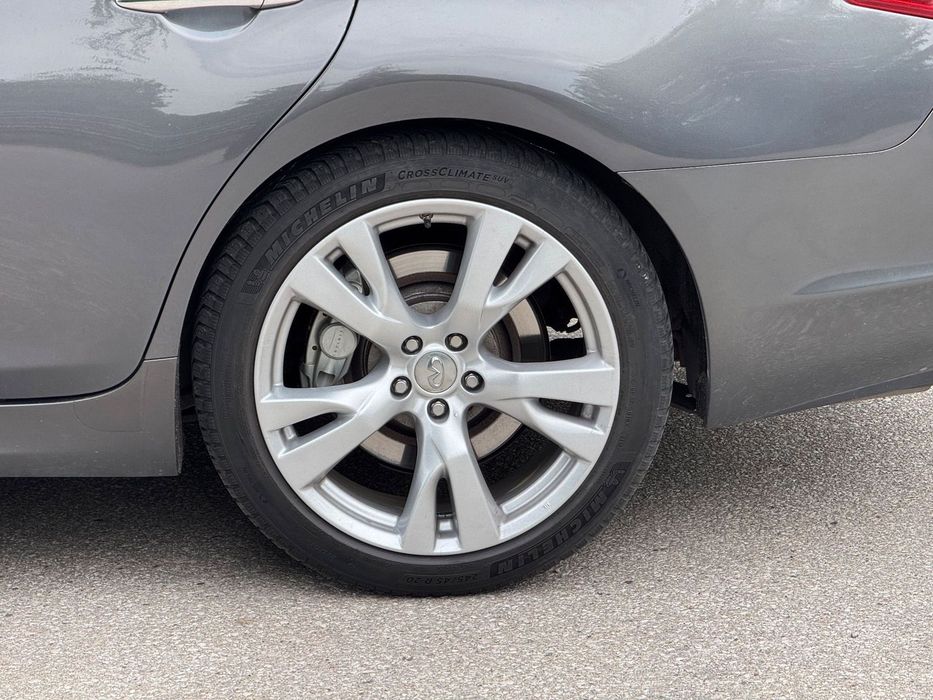 Infiniti M Oszczędne i luksusowe