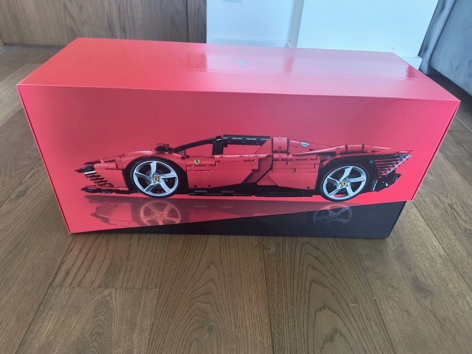 LEGO Technic 42143 Ferrari Daytona SP3 NOWE