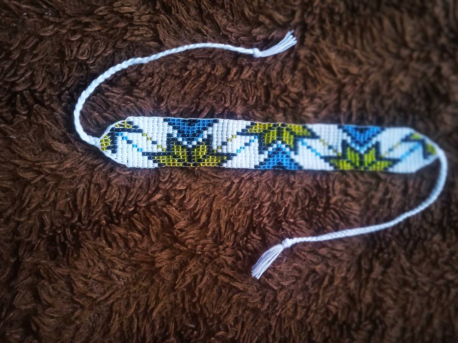 Браслет з бісеру