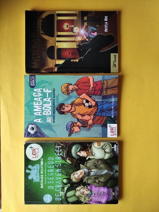 Livros da coleção Mundo paralelo, Crónica do rei Pasmado e mais