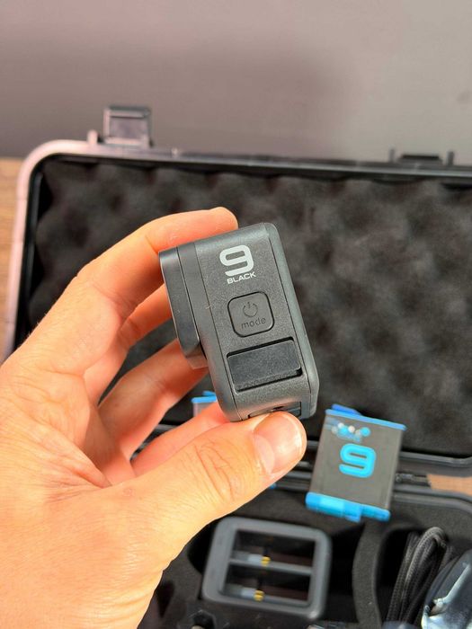 Екшн-камера GoPro Hero 9 Black - 2 батки та кейс