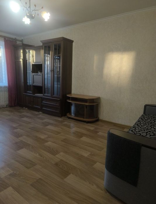 Продам 1 кімнатну квартиру  з автономним опаленням ж/м Тополя