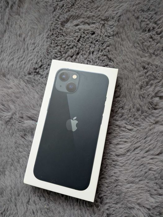 iPhone 13 midnight