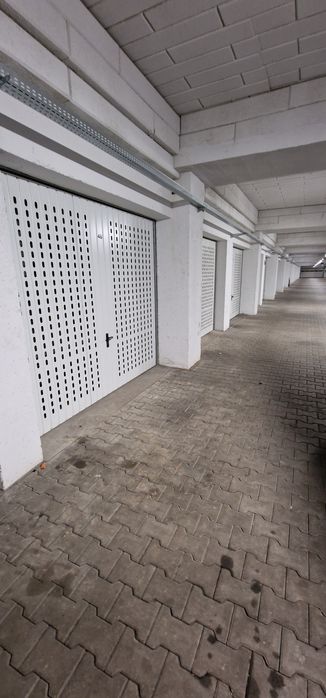 Garaż wynajmę ul. E. Potrzebowskiego - Widok 2