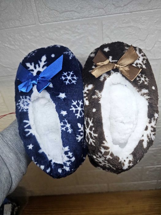 Kapcie dziecięce podeszwa antypoślizgowa ocieplane 17cm