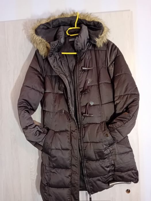 Płaszczyk damski zgrabny i ciepły rozmiar 36 firmy Montego