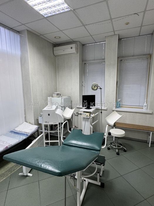 Обладнана клініка на Бажана, Осокорки