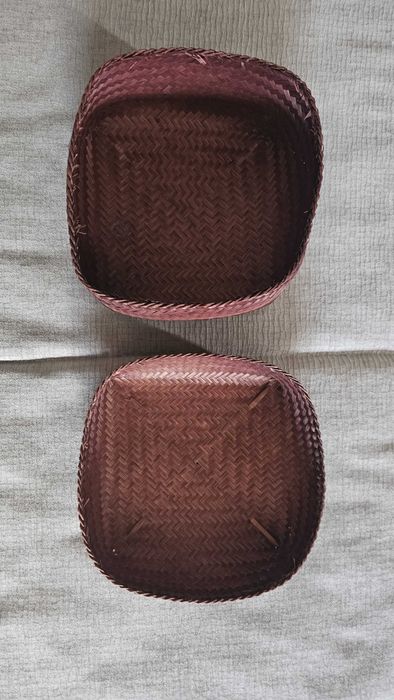 Caixa quadrada com tampa