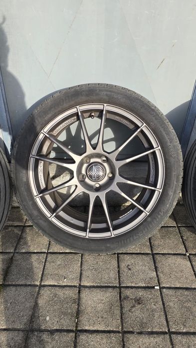 OZ Ultraleggera 18" 5x112 com pneus
