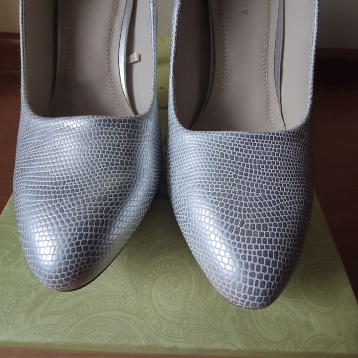 Srebrne szpilki Jenny Fairy, stan idealny