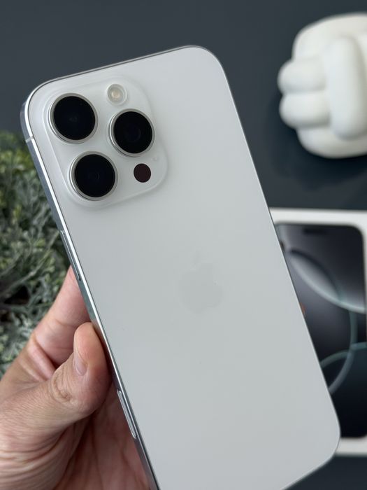 iPhone 16 Pro Max 256gb White Neverlock Айфон АКБ 100%