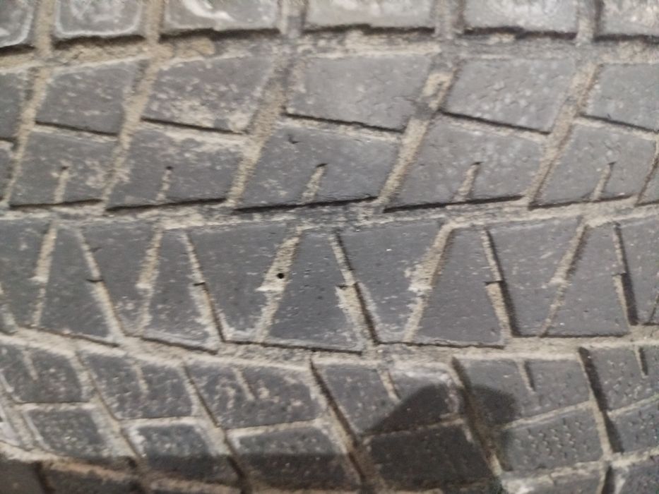Шини Bridgestone Blizzak 265/65/r 17