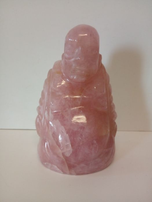 Feng Shui - lindo Buddha em quartzo rosa-altura 11 cm- peso 499 gramas