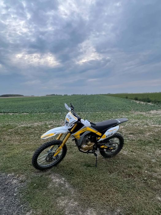 Sprzedam crossa Asix XB 83 250 ccm
