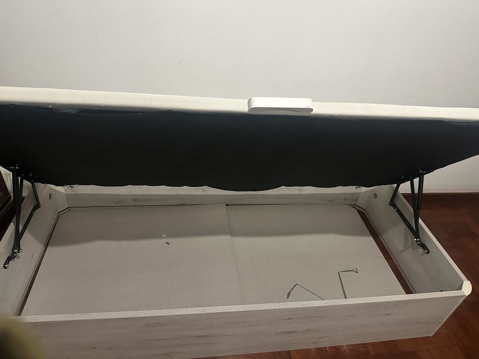 Cama solteiro com colchão