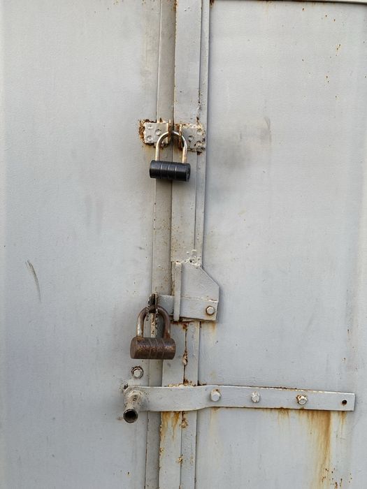 Продам металлический гараж микрорайон Юбилейный!